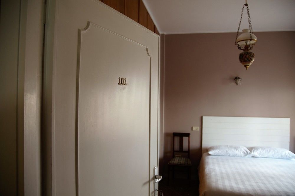 Roma Talenti Breme B&B Экстерьер фото